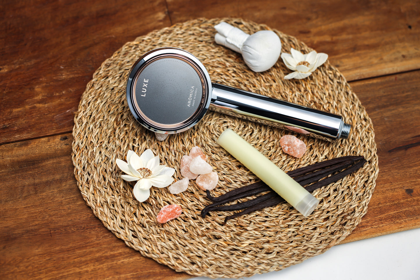 Pomme de douche de luxe aromica avec arôme